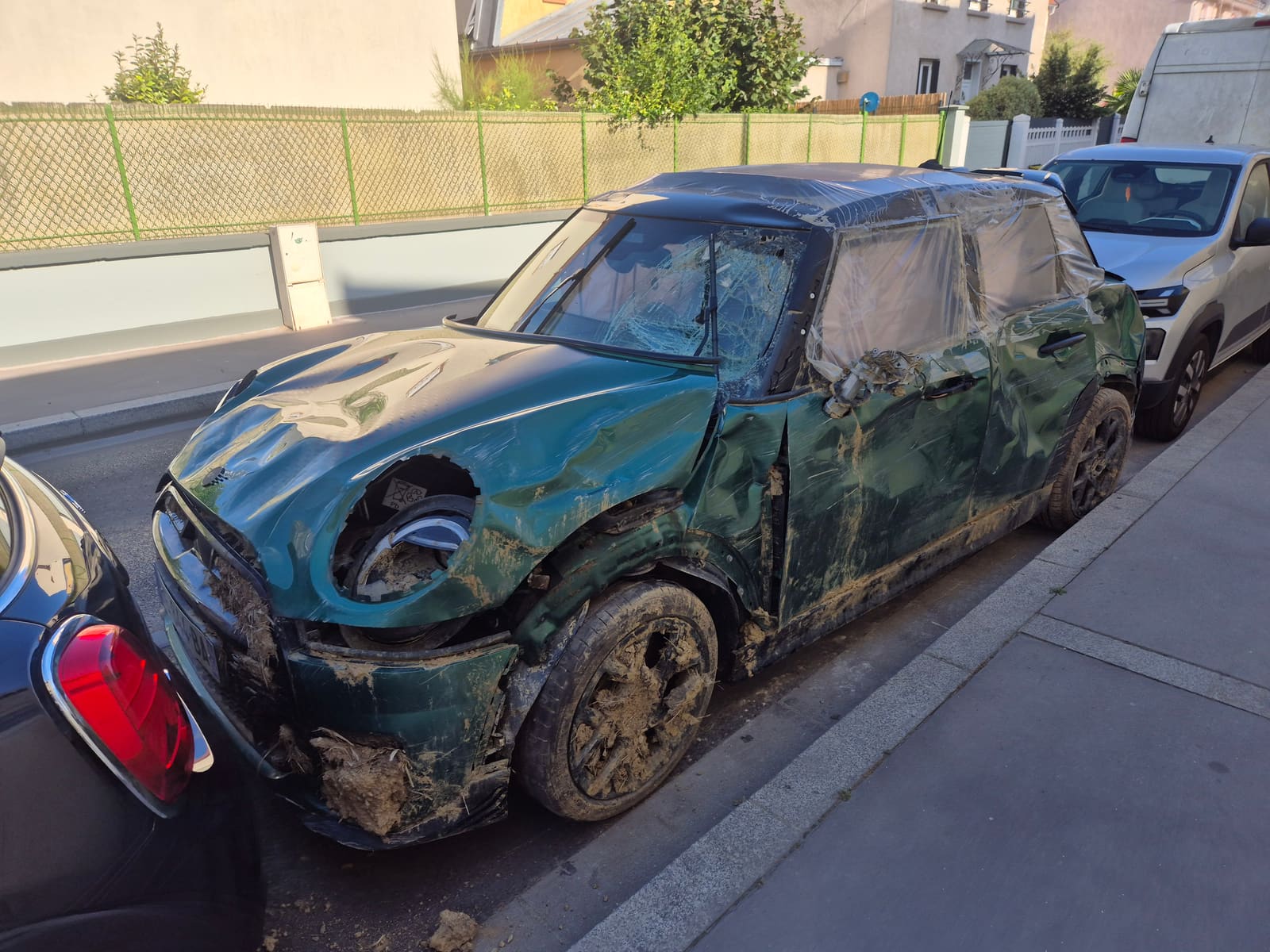 Avant réparation — Mini Cooper JCW F65 — Latéral gauche endommagé